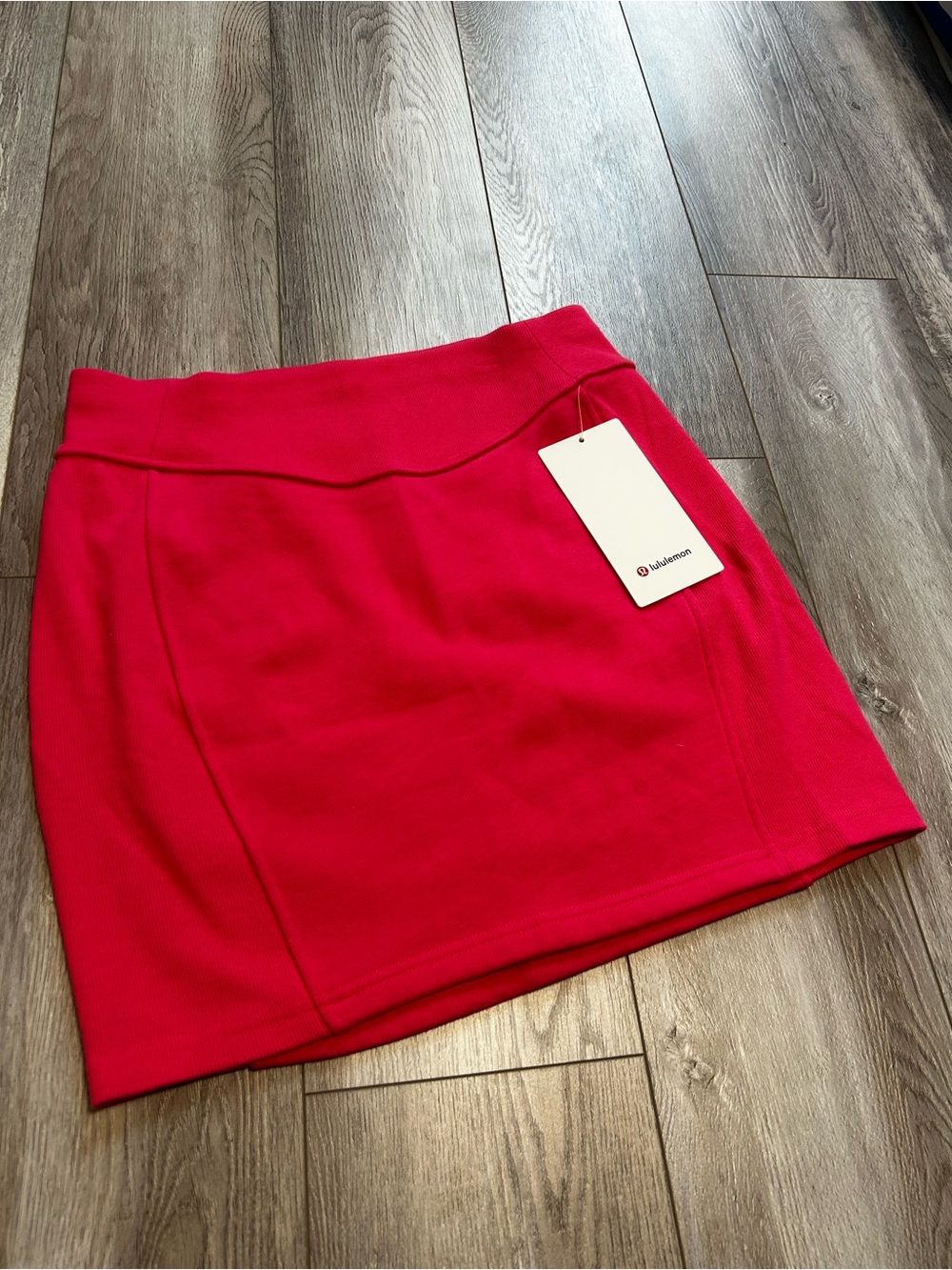 lululemon Scuba HR Mini Skirt, NWT